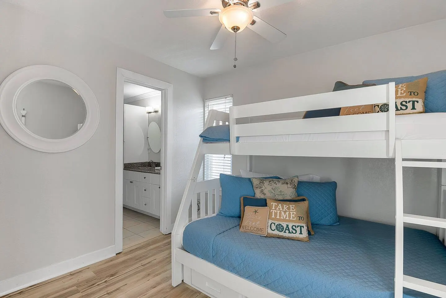 Chic’s Beach Oceanfront 3BR Home With Deck Views 19