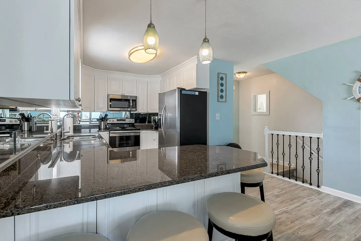 Chic’s Beach Oceanfront 3BR Home With Deck Views 20