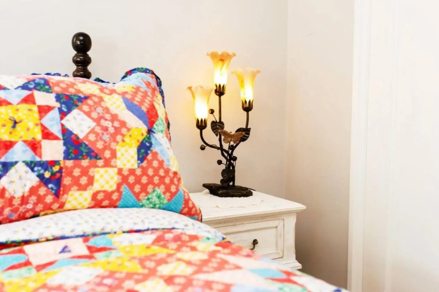 Aunt Annie’s Vintage 1935 Cozy Queen beds 15