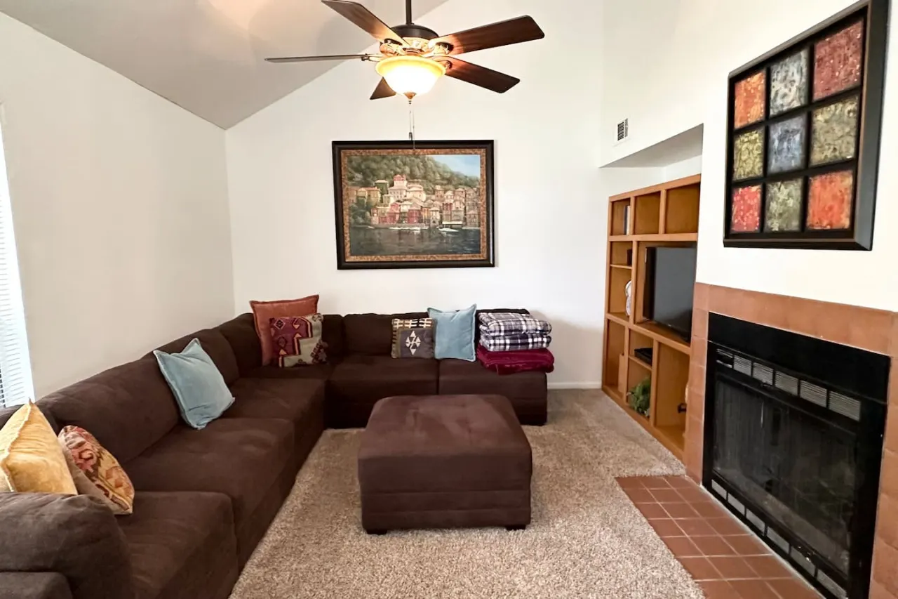 Villa Navidad - 6 Min Drive to Campus & Kyle Field 4