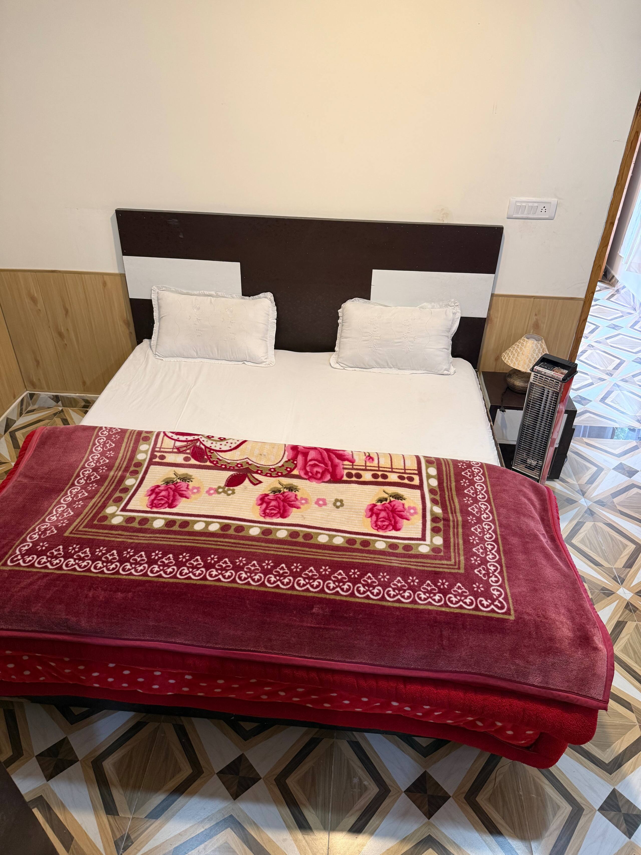 Tarang stays | Jogini waterfall view 2 room set 4