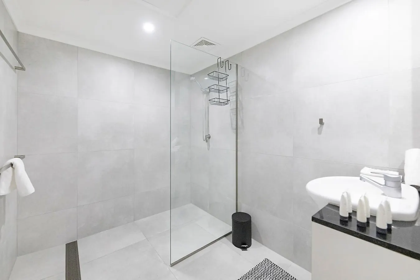 Zen Ocean Crest: Pool - Gym - Balcony - BBQ 10