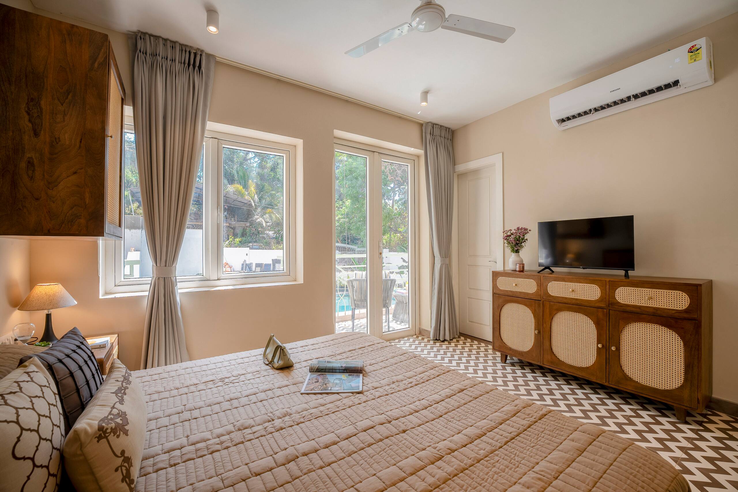 Staymaster Solintra C402 | Sea View 1.5BHK w/ Pool 19