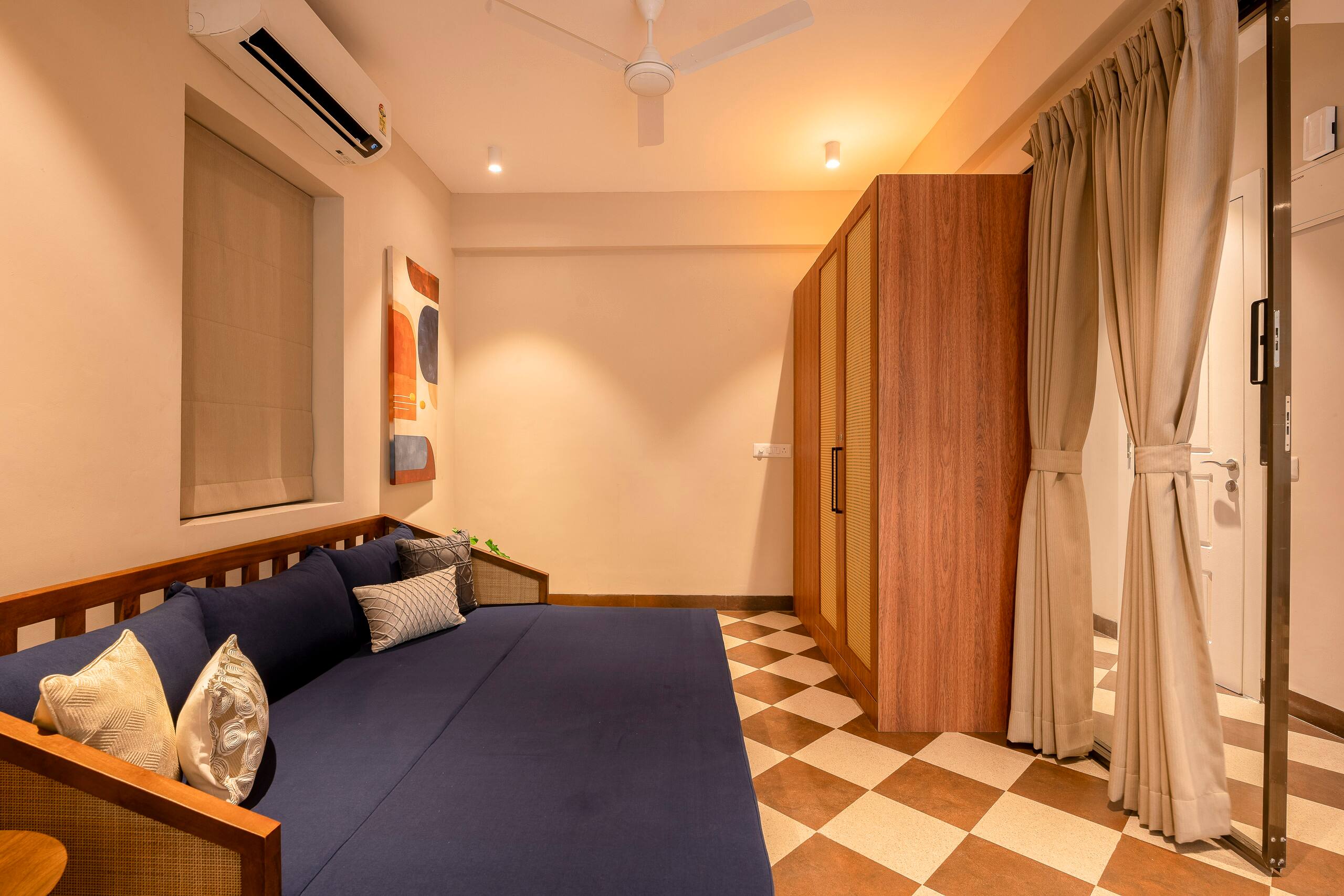 Staymaster Solintra C402 | Sea View 1.5BHK w/ Pool 29
