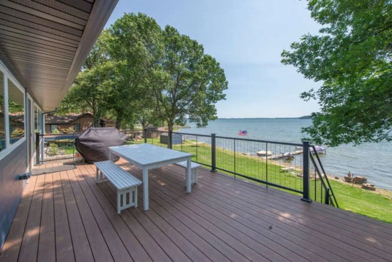 Lake Waconia luxury with dock, kayaks, dogs ok 7