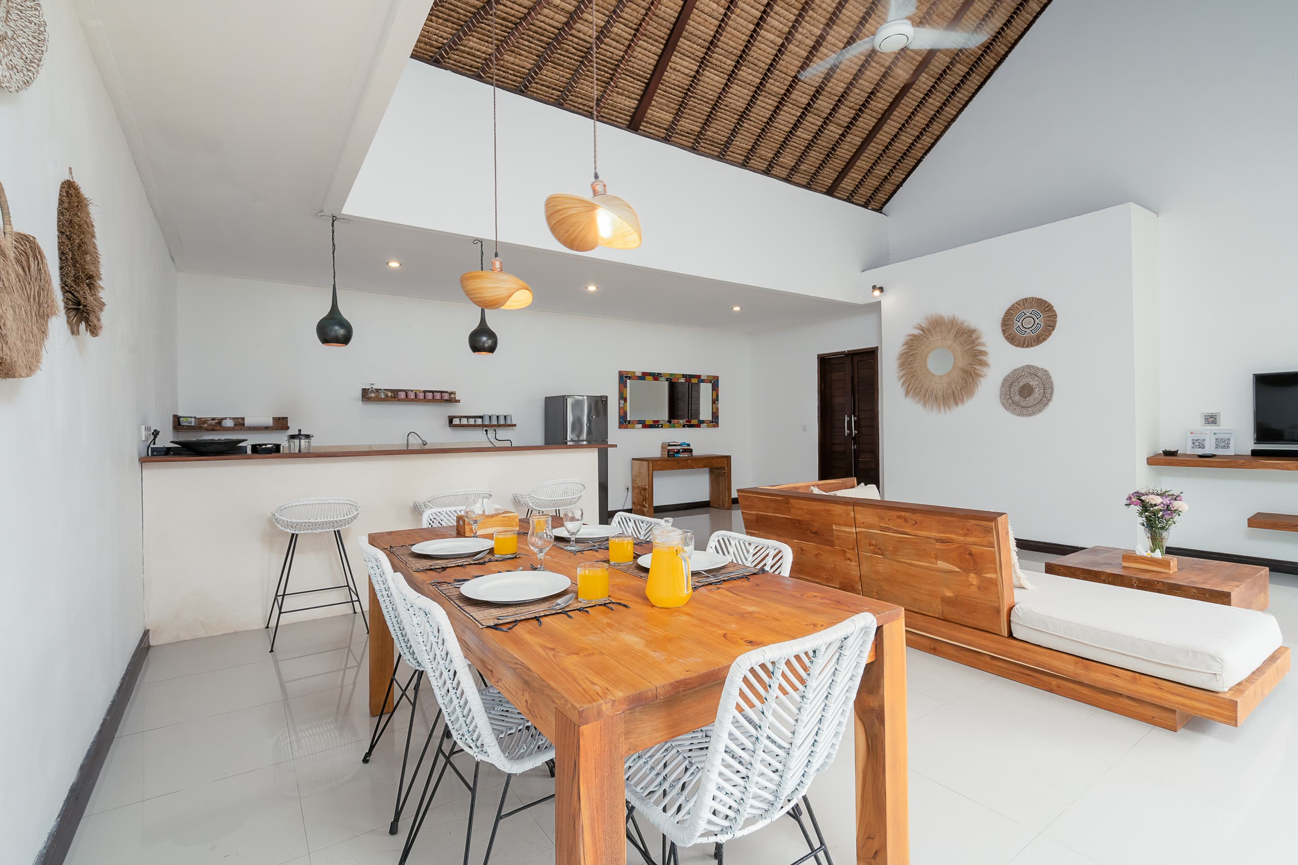 Villa Art Gecko | 2BR next to Beach in Seminyak 16