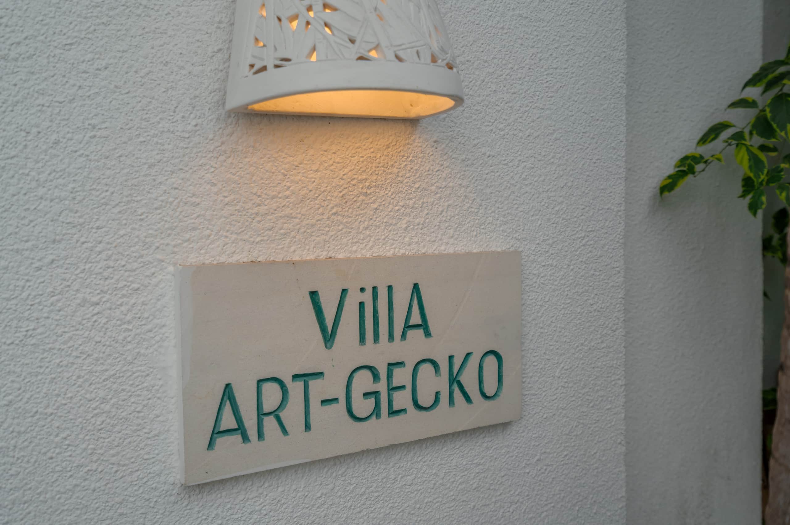 Villa Art Gecko | 2BR next to Beach in Seminyak 8