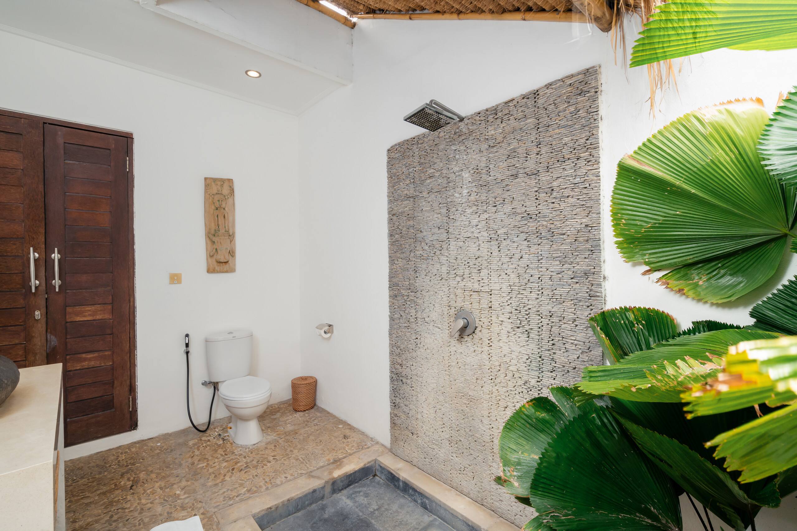 Villa Art Gecko | 2BR next to Beach in Seminyak 31
