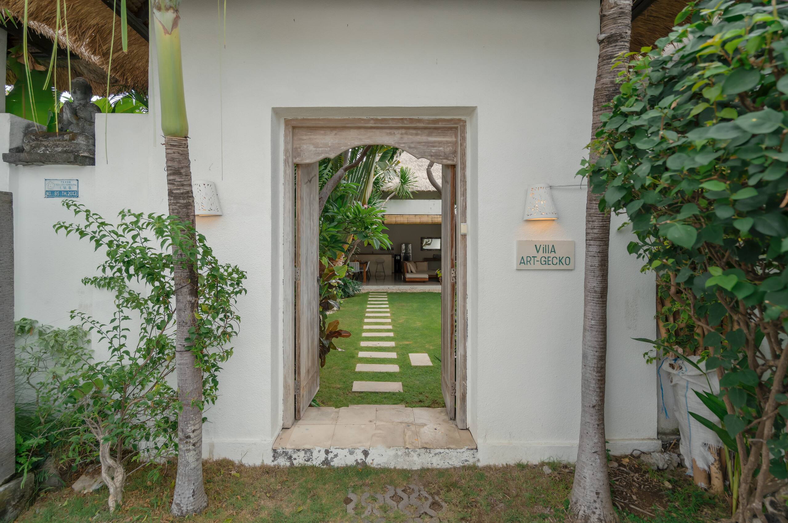 Villa Art Gecko | 2BR next to Beach in Seminyak 6