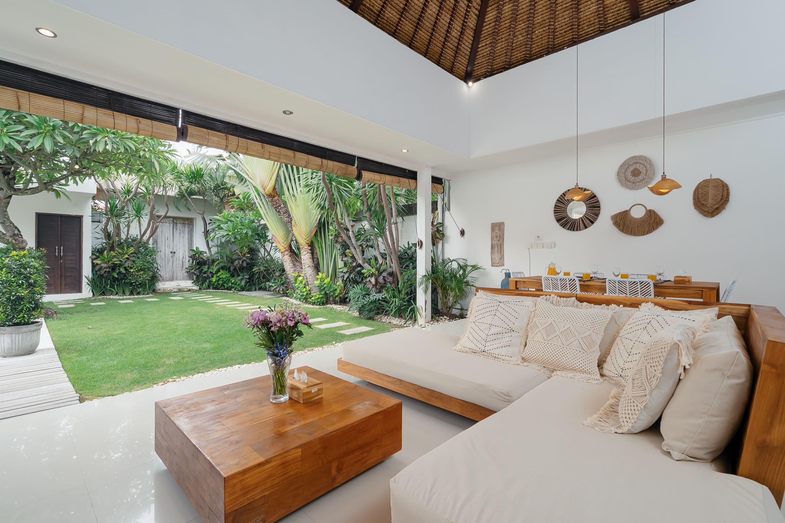 Villa Art Gecko | 2BR next to Beach in Seminyak 10