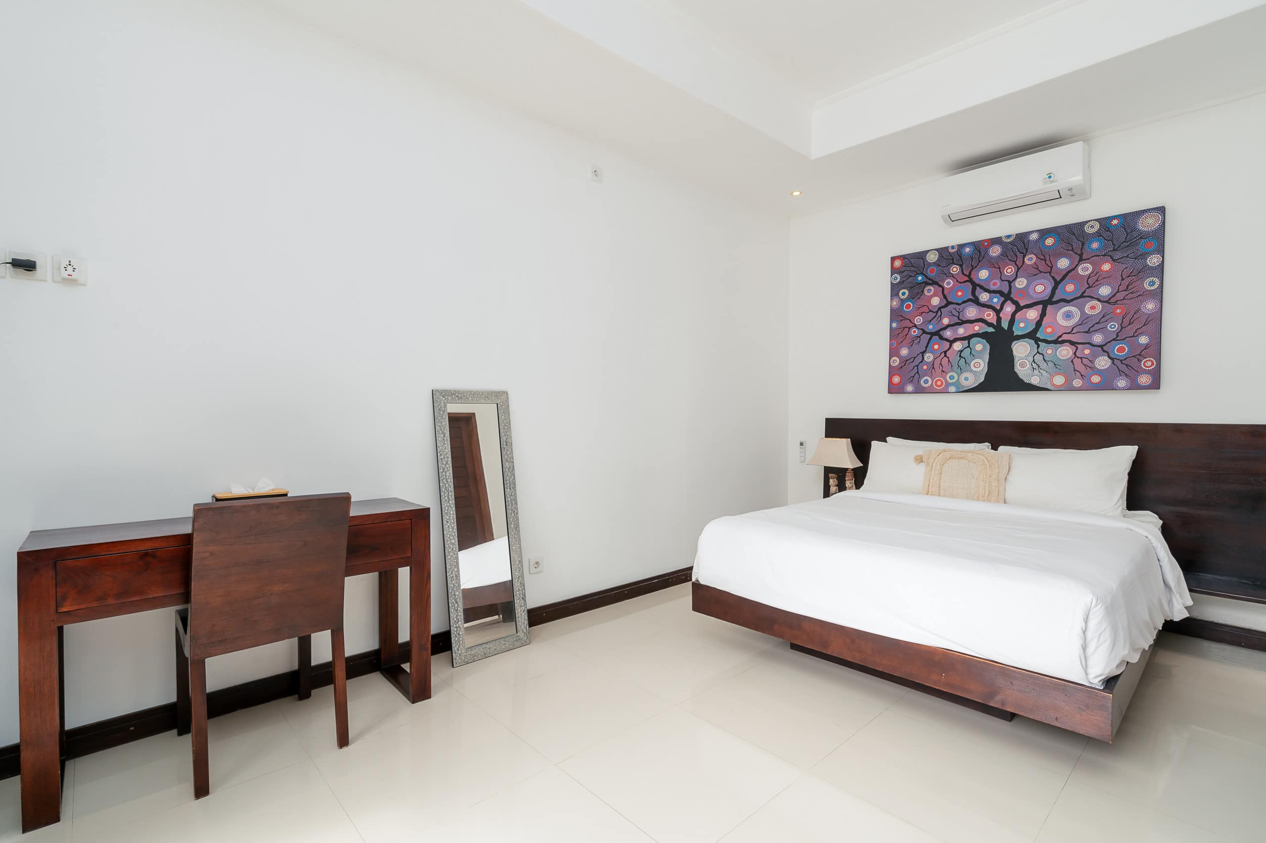 Villa Art Gecko | 2BR next to Beach in Seminyak 24