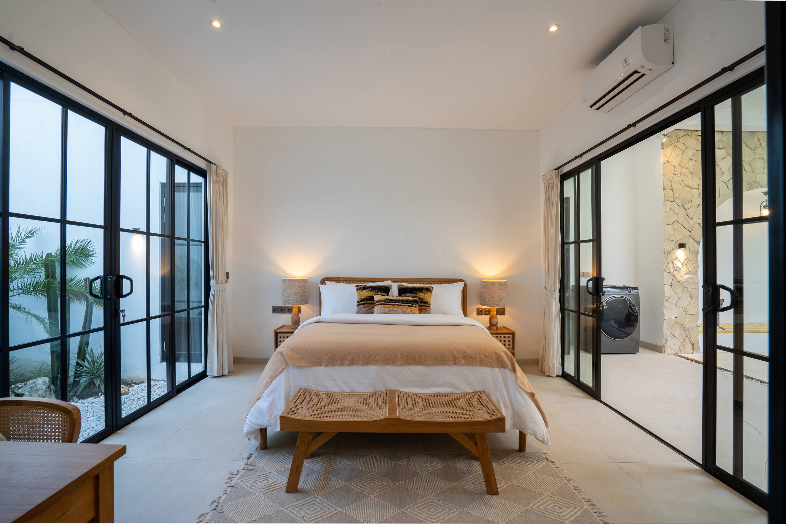 Villa Leva | Luxury Tropical 3BR Jimbaran 15