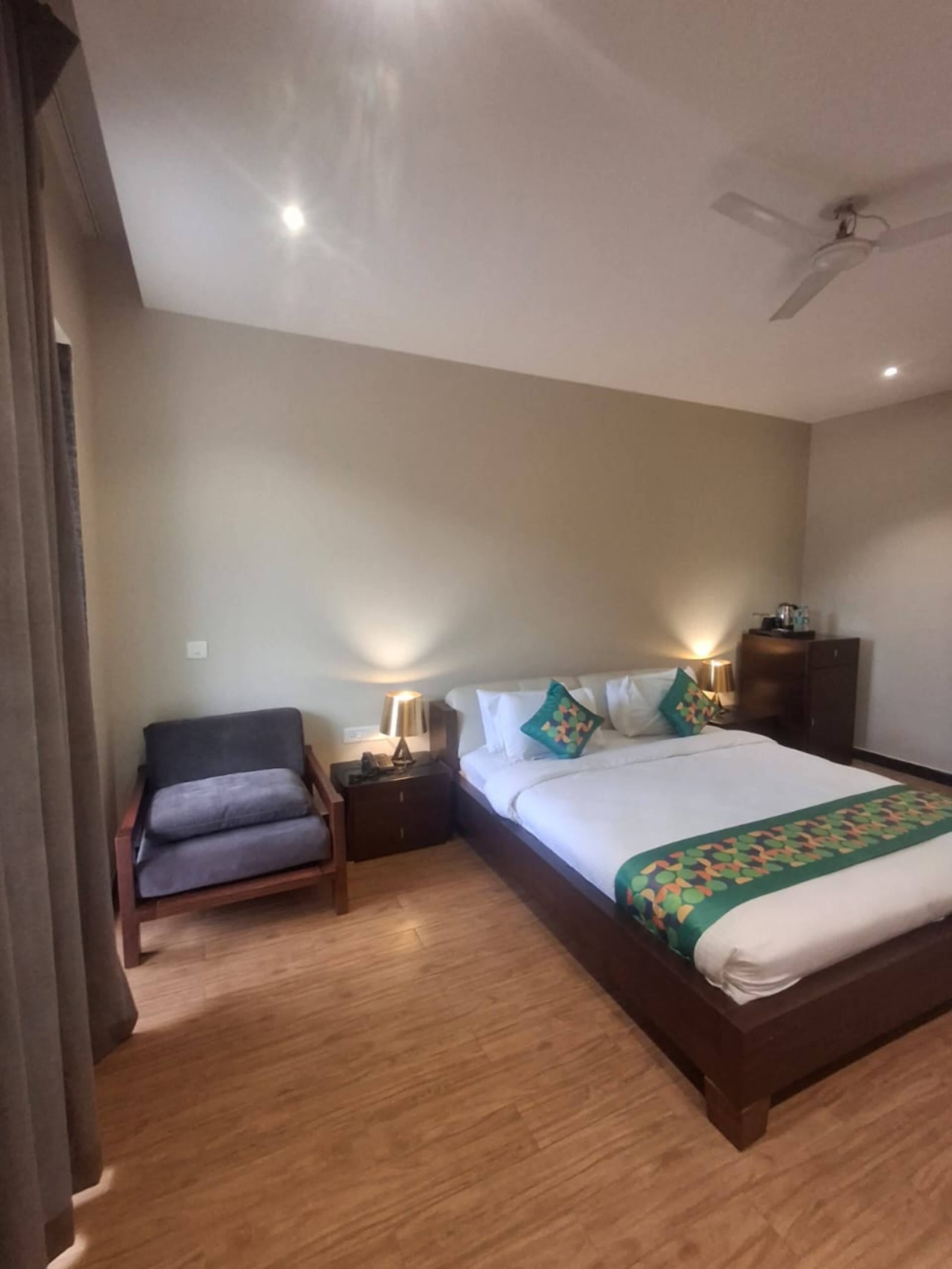 Mandrem Beach Retreat | Pool Access | AC | Bathtub 13