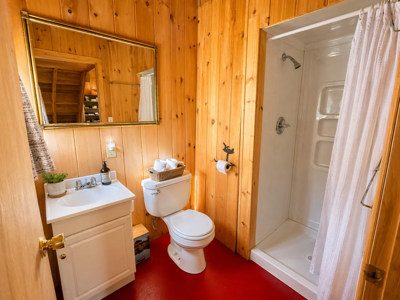 Sandbar Cabin Dog-Friendly Lakefront Cabin with Dock 9