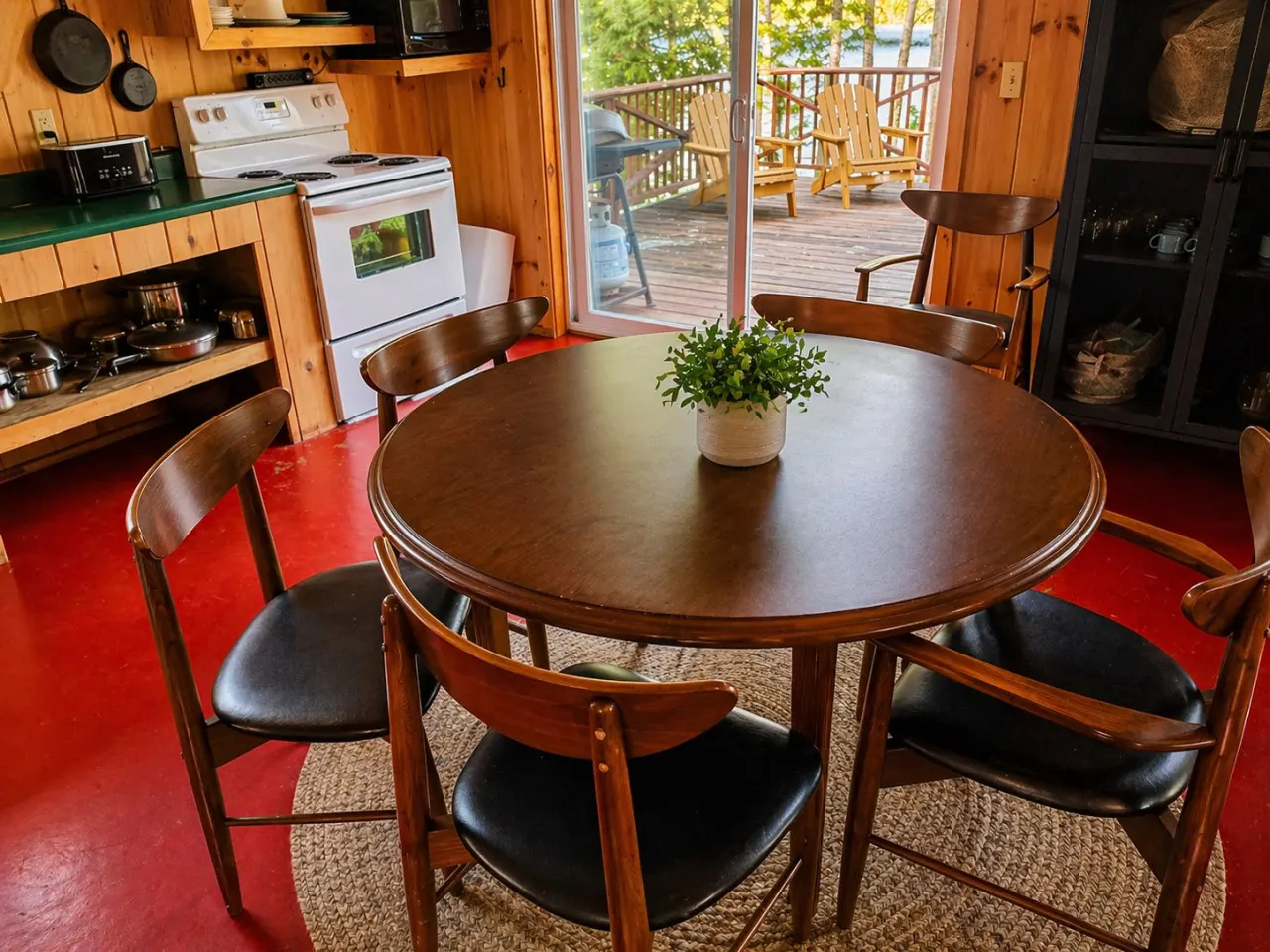 Sandbar Cabin Dog-Friendly Lakefront Cabin with Dock 8