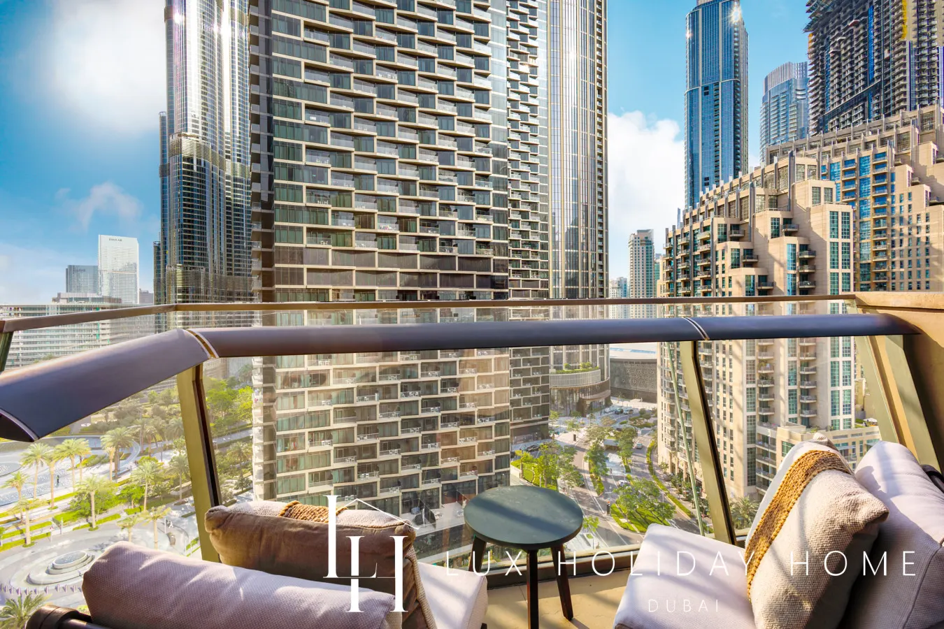 LUX | The Burj Vista Suite