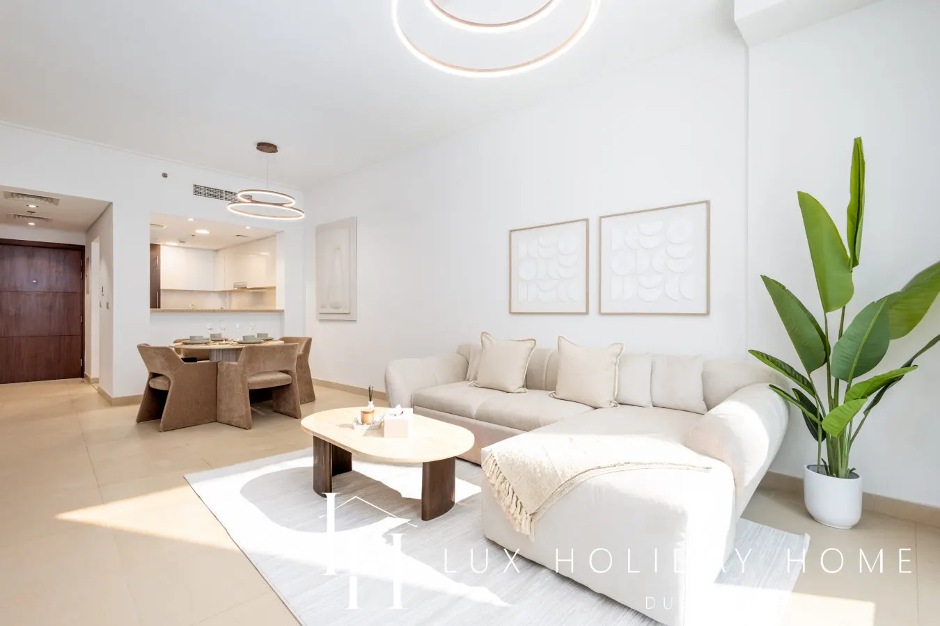 LUX The Burj Vista Suite 18