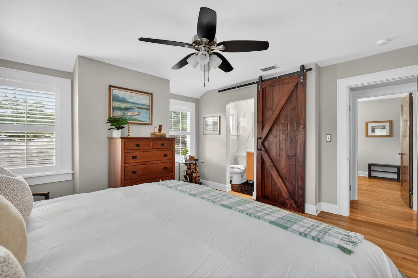 140 Home - Captain's Quarters Bungalow 9
