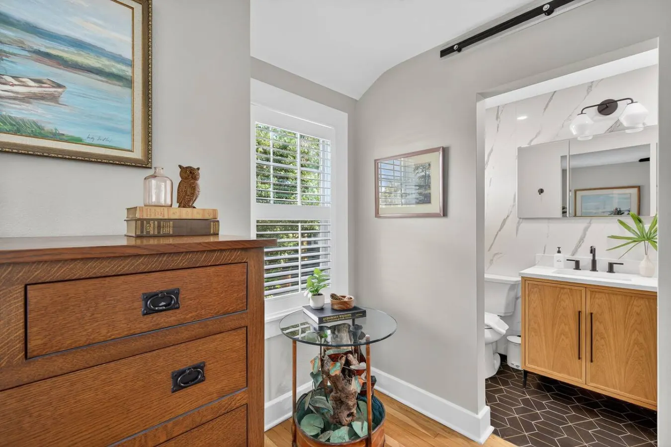 140 Home - Captain's Quarters Bungalow 11