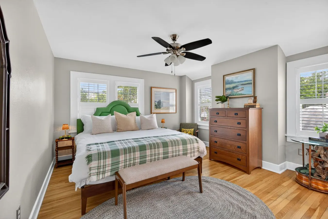 140 Home - Captain's Quarters Bungalow 8