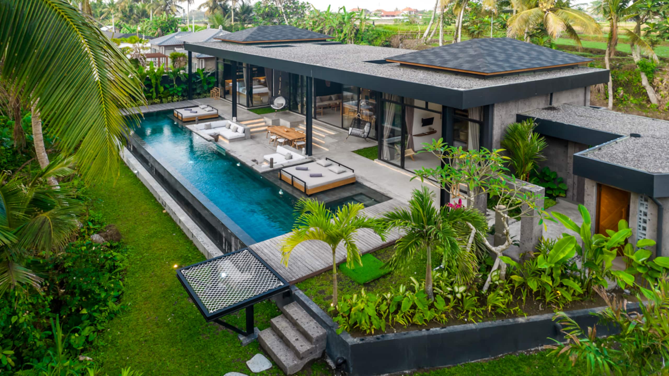 Homala 2BR Cliffside Luxury Villa w/ Infinity Pool