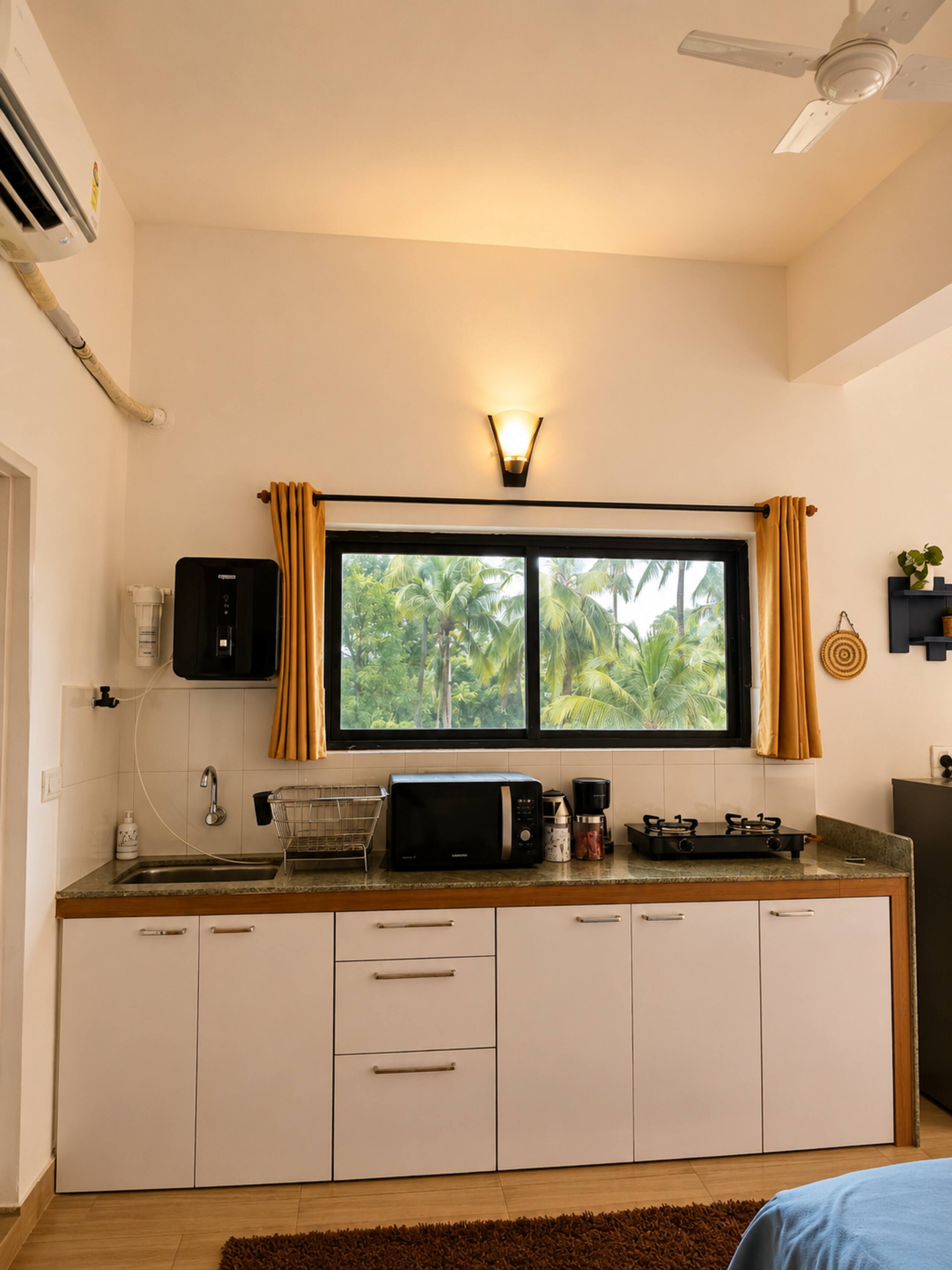 Coastal Escape Studio, 10 Mins to Palolem Beach 10