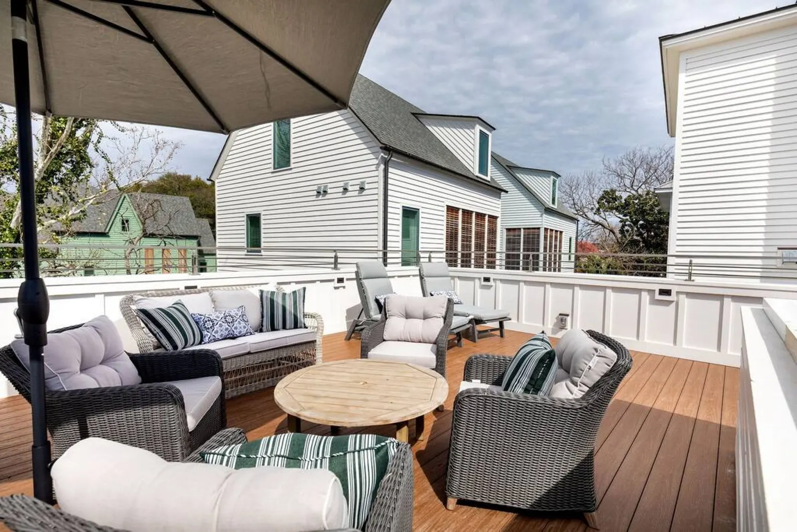 The Madison Compound Historic House & Suites 10