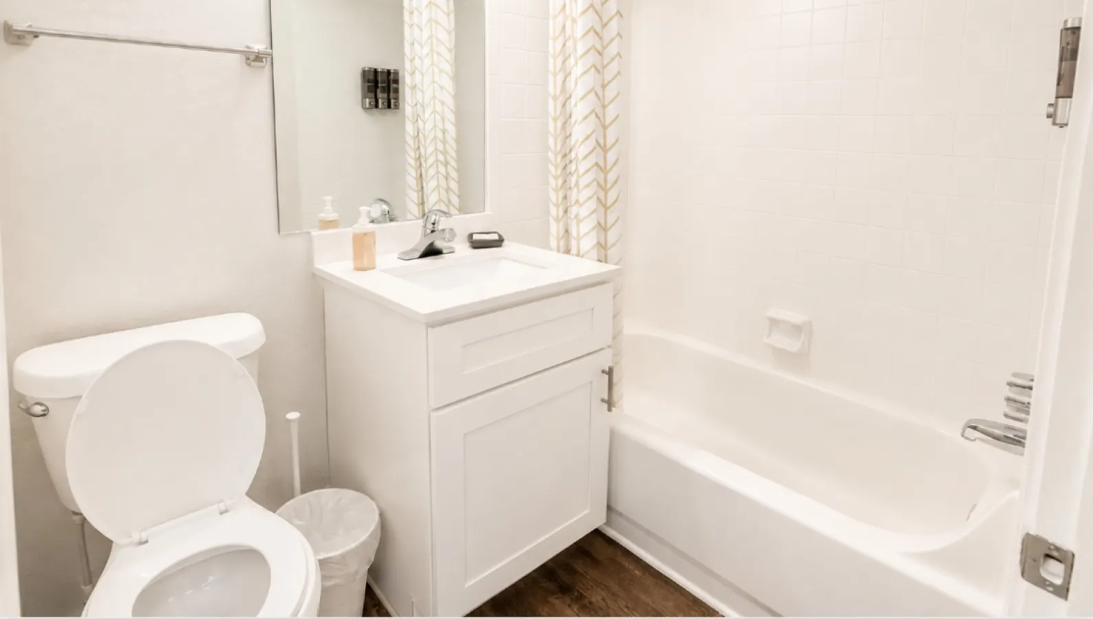 The Crestline Stay Hoover Townhome 2BR U4 15