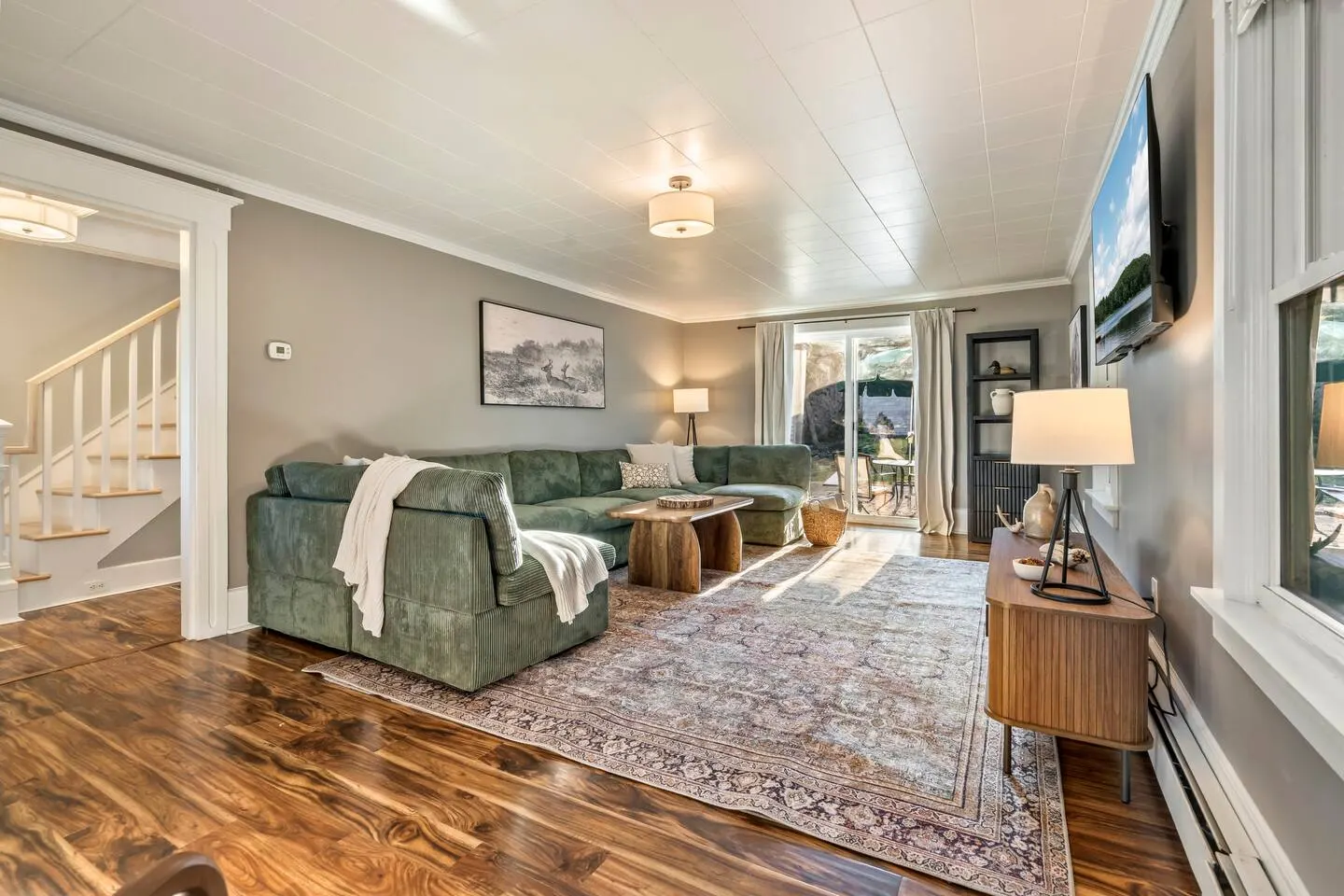 6BR Downtown Lake View Games, Fire Pit & Grill 13