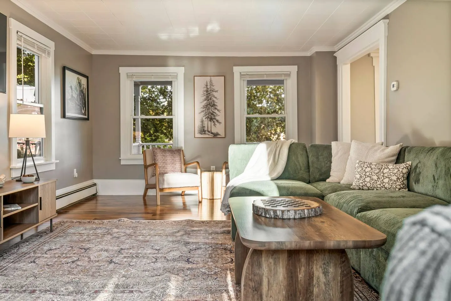 6BR Downtown Lake View Games, Fire Pit & Grill 16