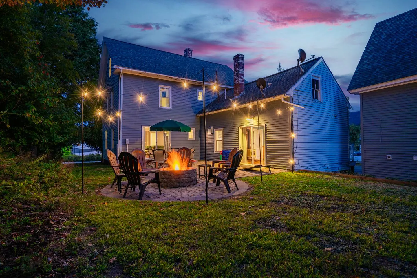 6BR Downtown Lake View Games, Fire Pit & Grill 4