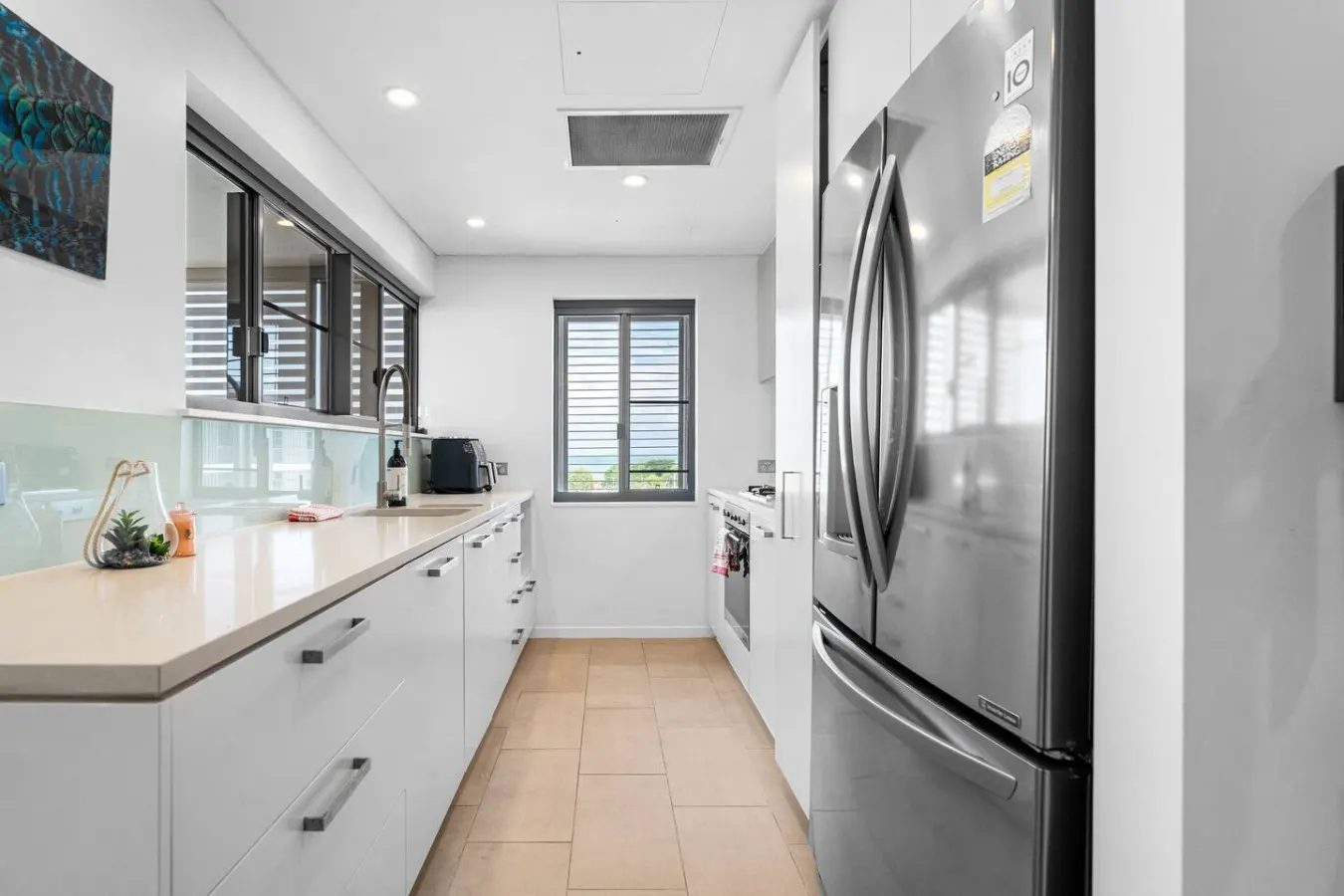 Zen Bayside: seaview - balcony - shared pool 11