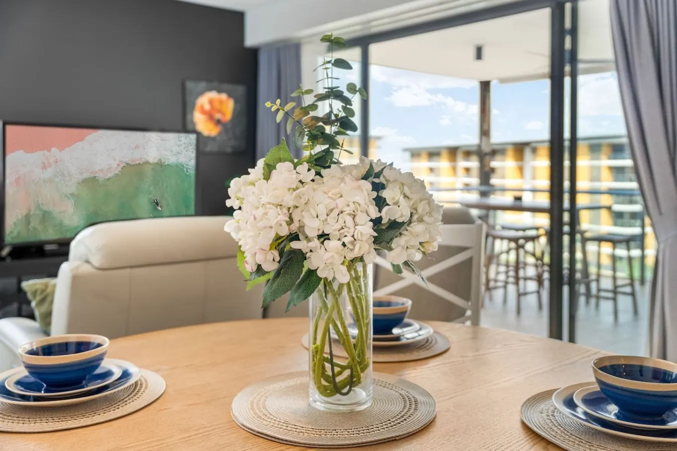 Zen Bayside: seaview - balcony - shared pool 17