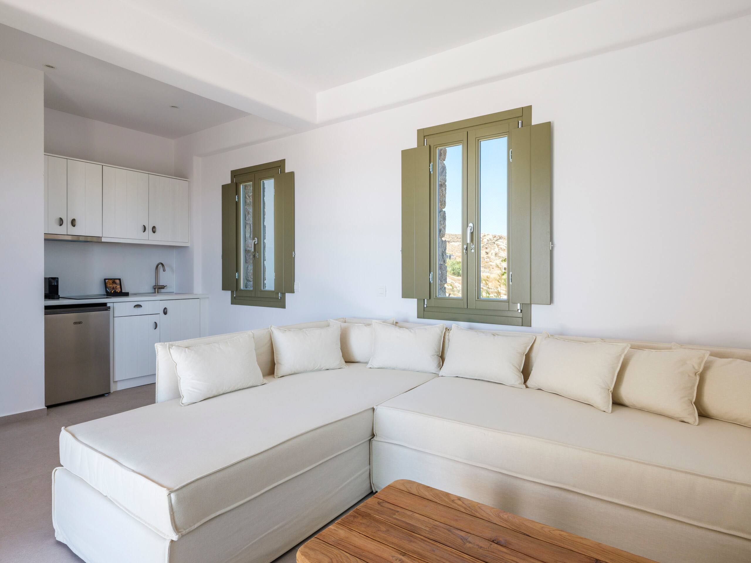 Mykonian Shades Xedra Suites 10