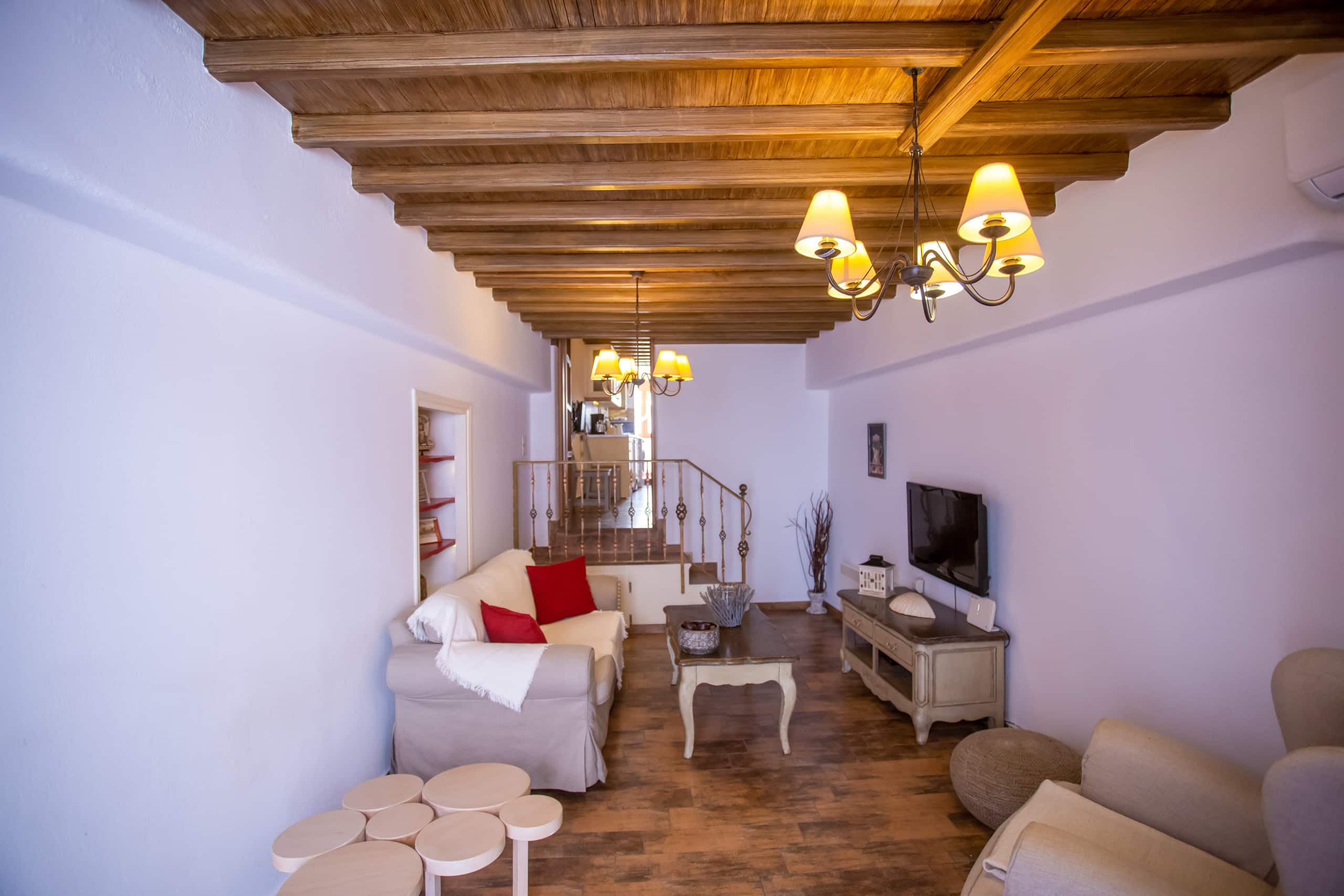 Wake up in a Mykonian Home & Live as a Local 8