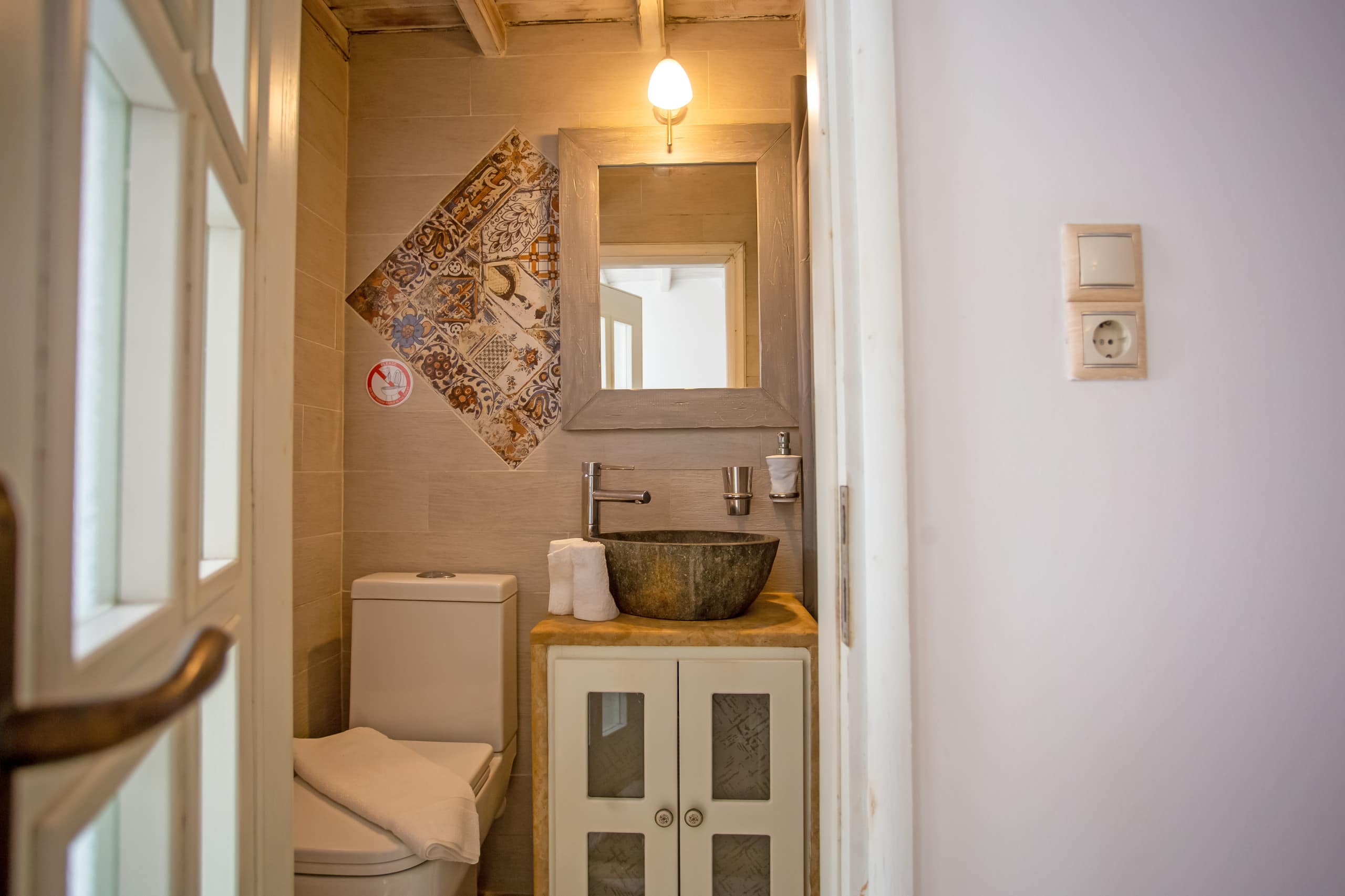 Wake up in a Mykonian Home & Live as a Local 28