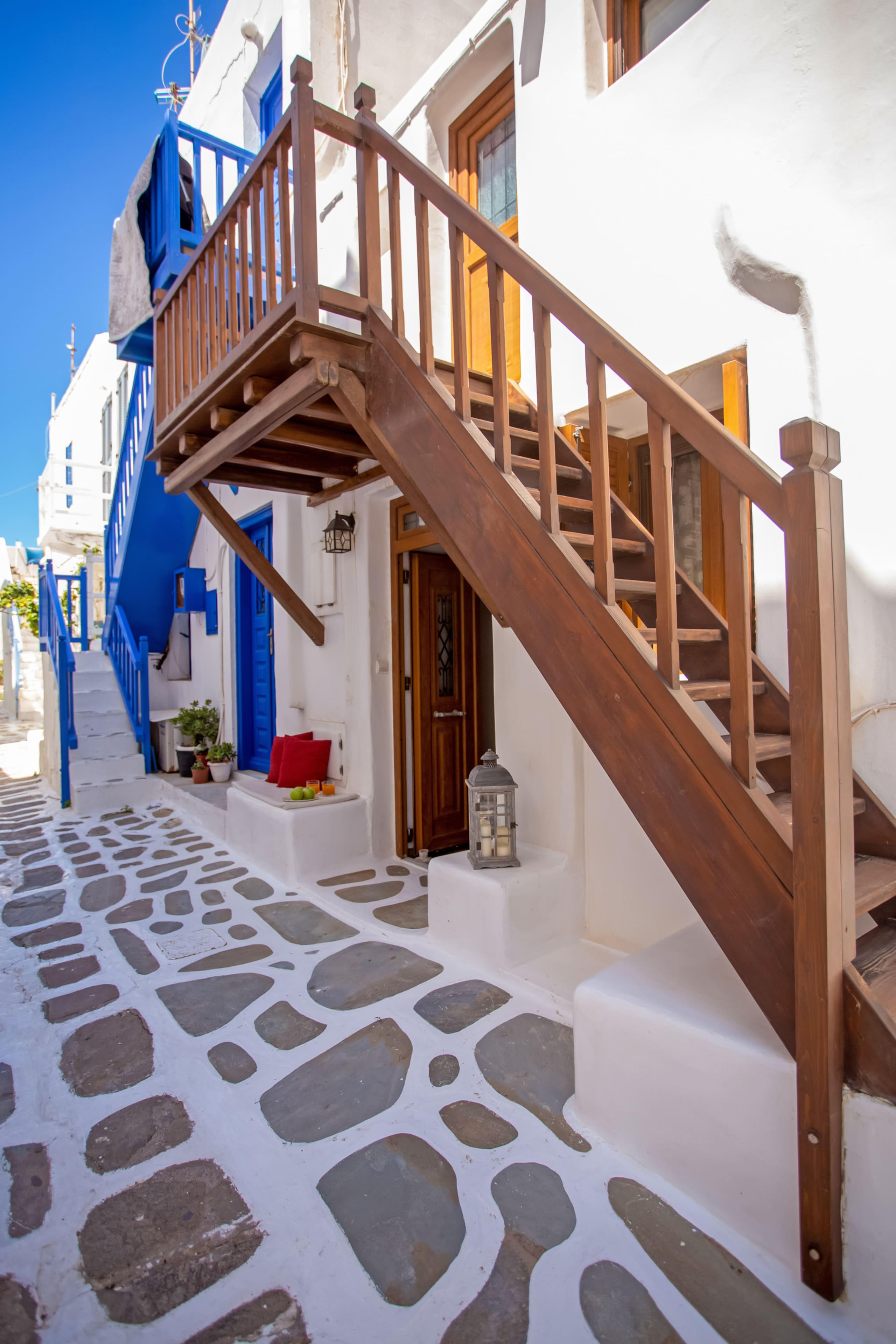 Wake up in a Mykonian Home & Live as a Local — photo 3