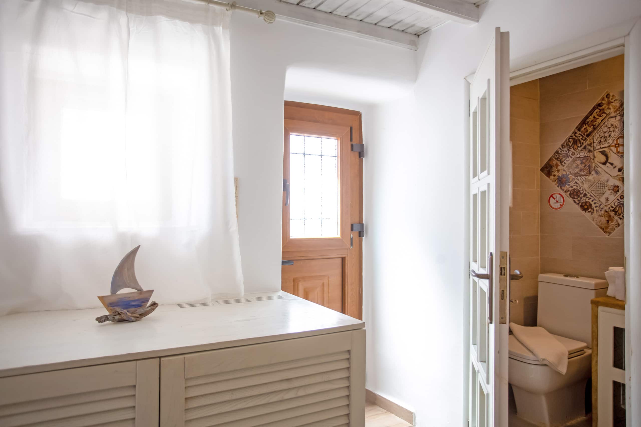 Wake up in a Mykonian Home & Live as a Local 23