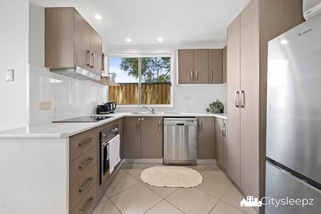 Dean Park 2-Bed Unit — photo 3