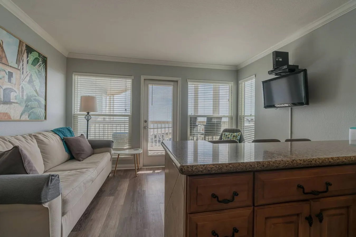 Heated Pools, Hot Tubs & Easy Beach Access 9