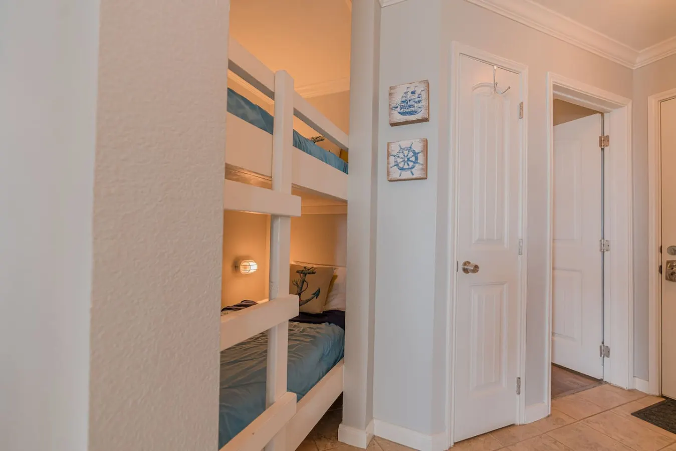 Heated Pools, Hot Tubs & Easy Beach Access 10
