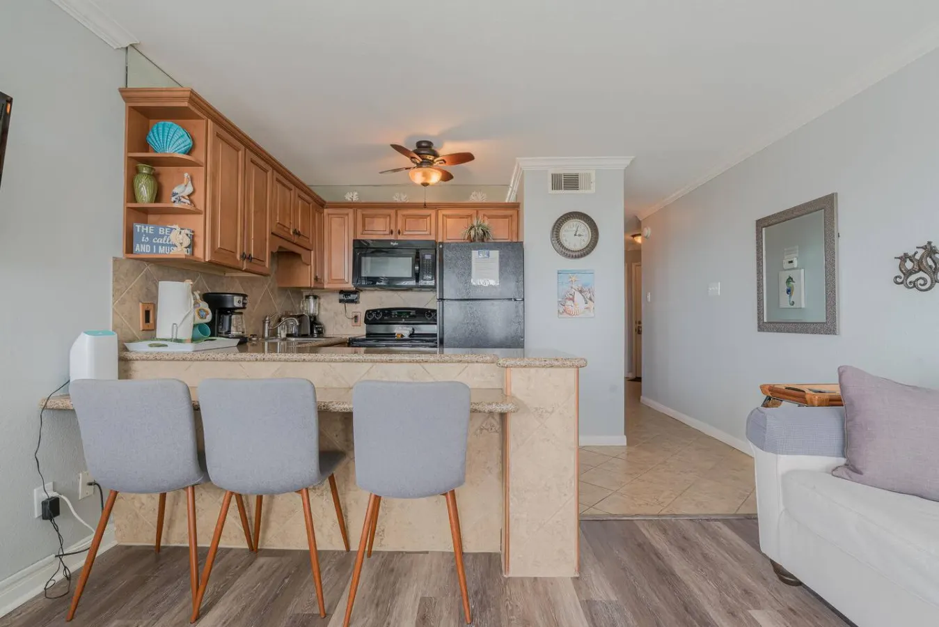 Heated Pools, Hot Tubs & Easy Beach Access 13