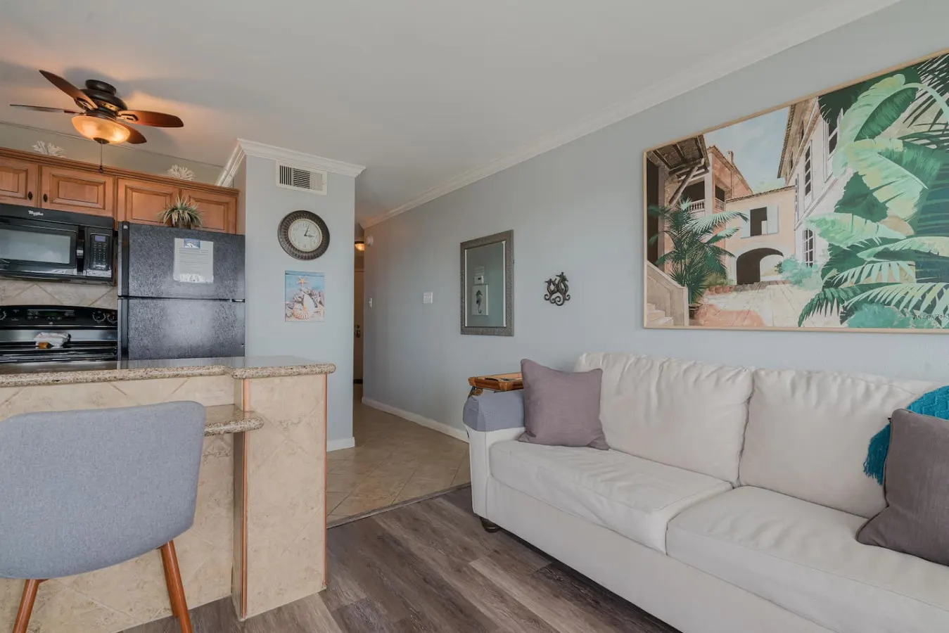 Heated Pools, Hot Tubs & Easy Beach Access 16