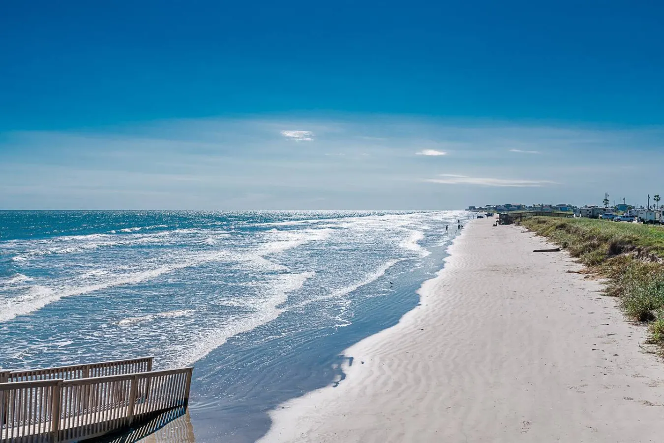 Heated Pools, Hot Tubs & Easy Beach Access 3