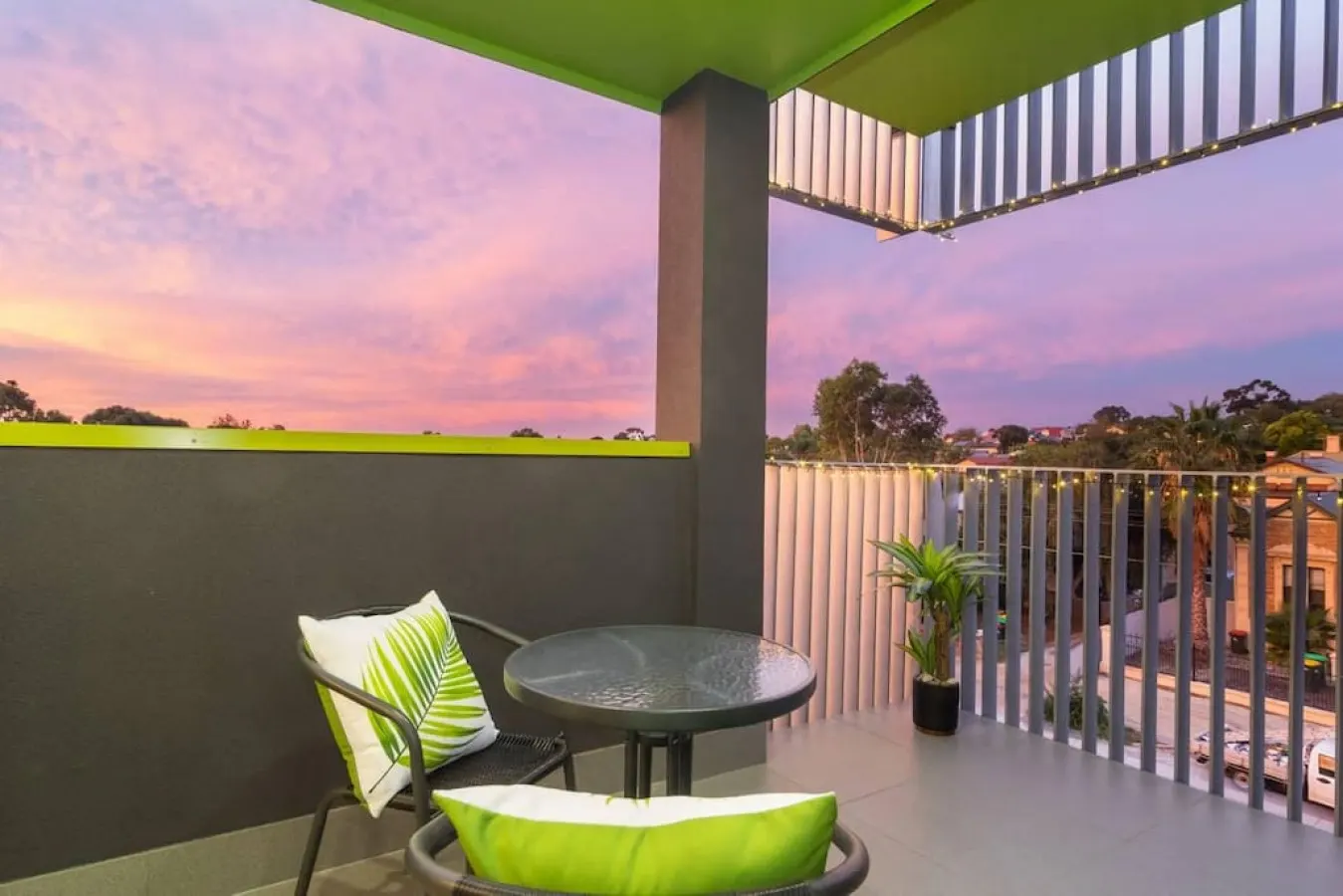 Canopy @ 44—Central CBD Location