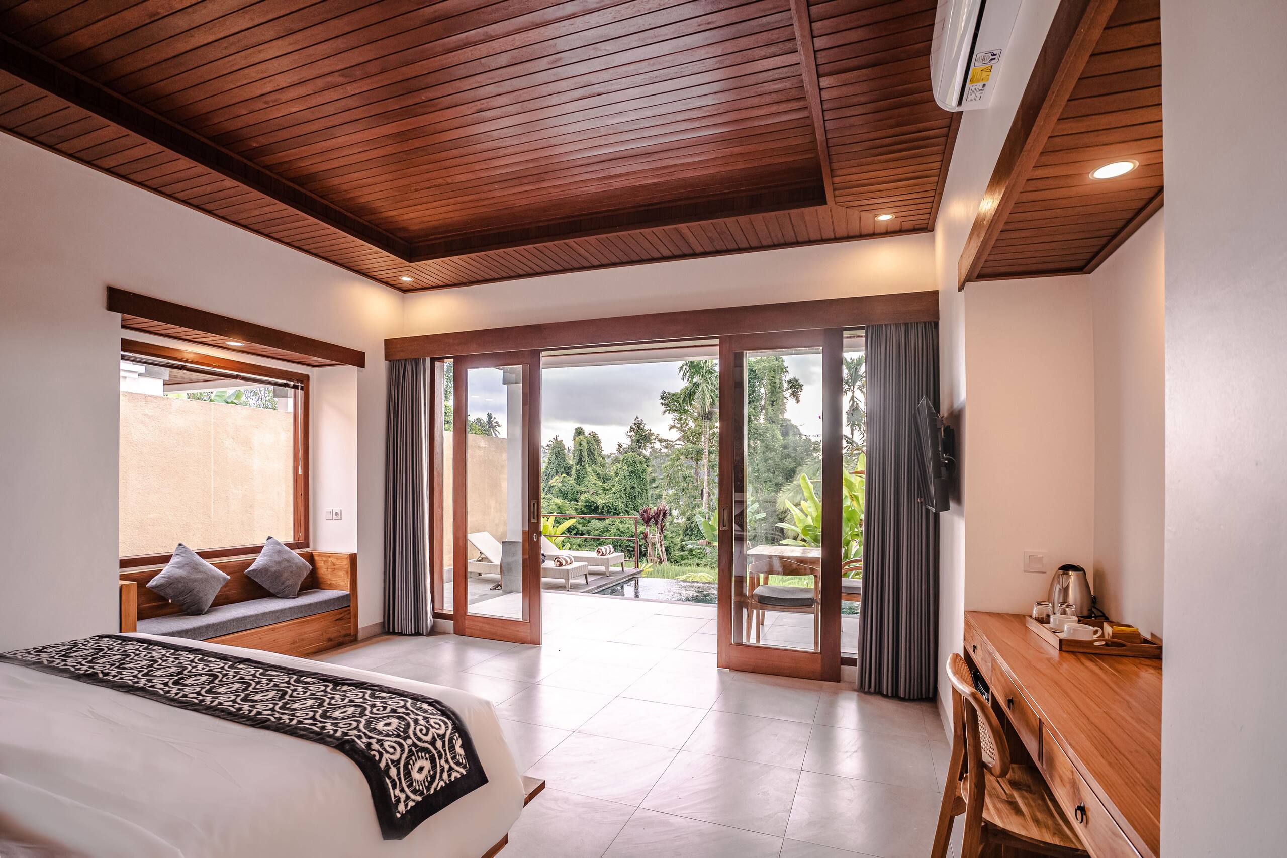 1 Bed Room pool Villa With rice field view — photo 5