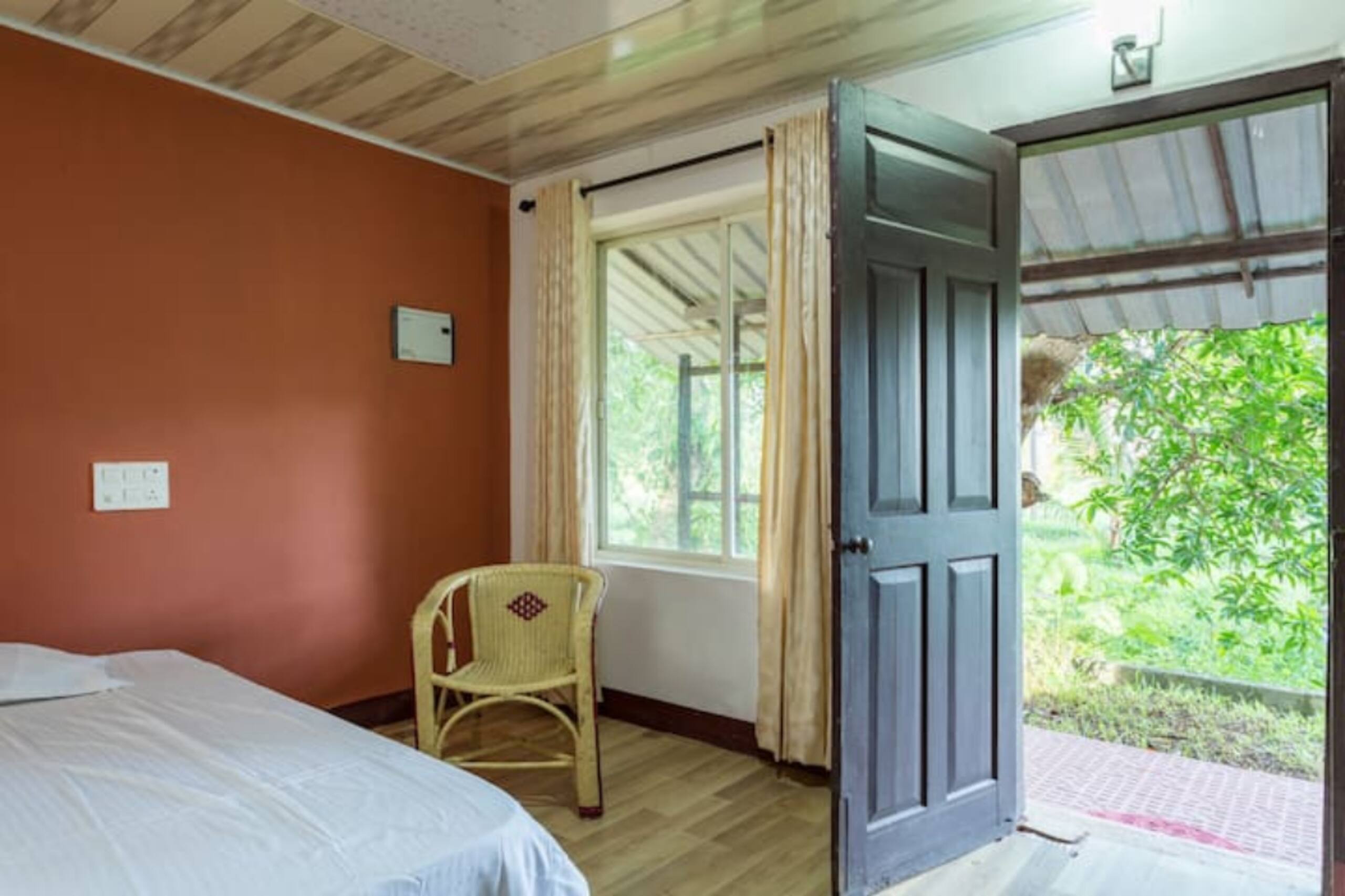 Greenearth Farmstay Cottage by Mangotree-1 9
