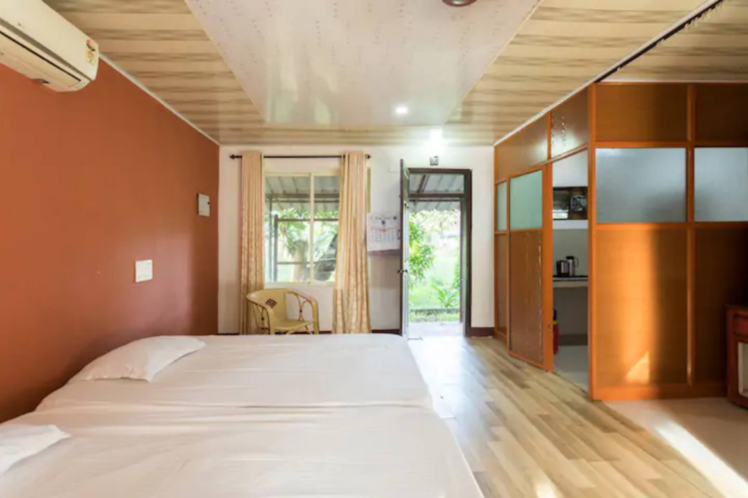 Greenearth Farmstay Cottage by Mangotree-1 7