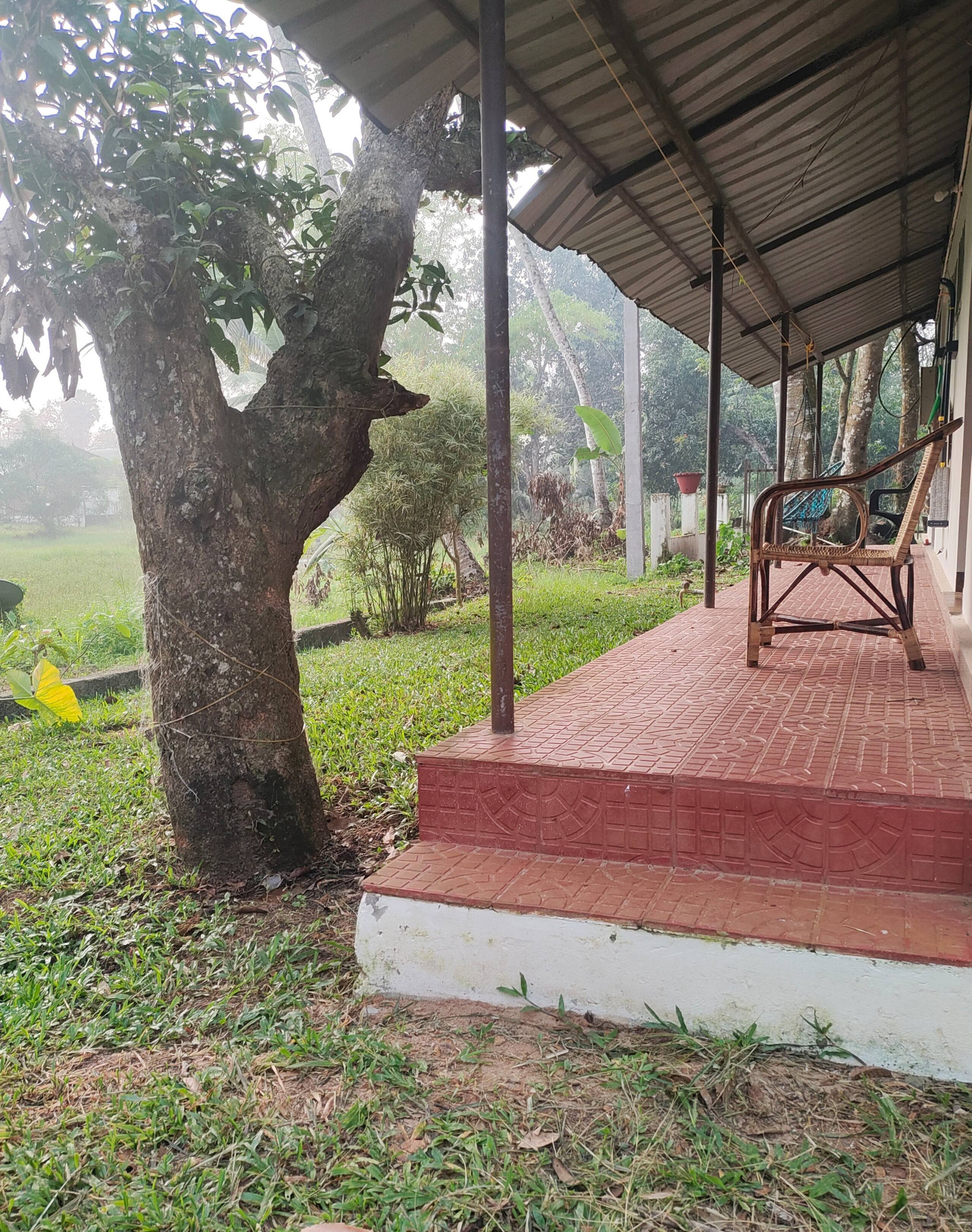 Greenearth Farmstay Cottage by Mangotree-1 4