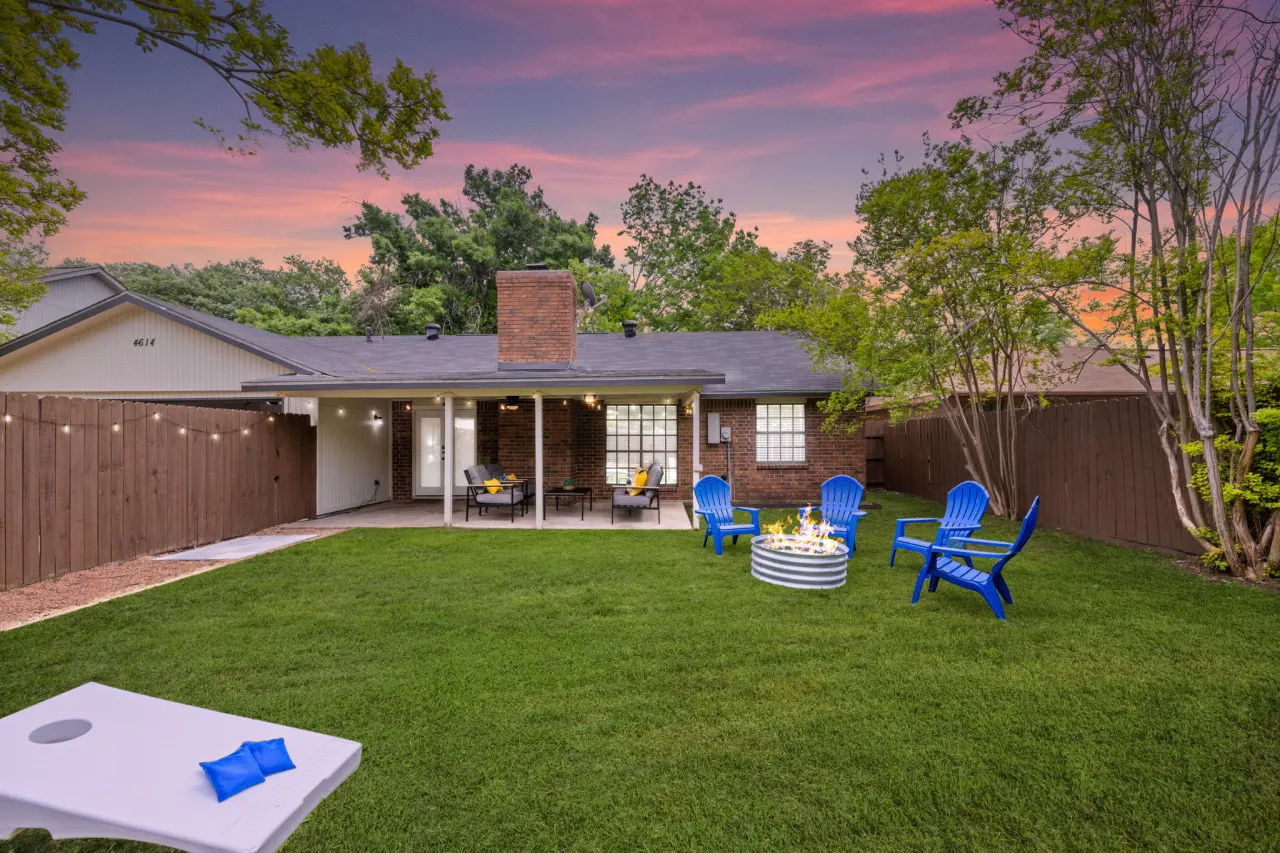 The Social Scene+Backyard Oasis